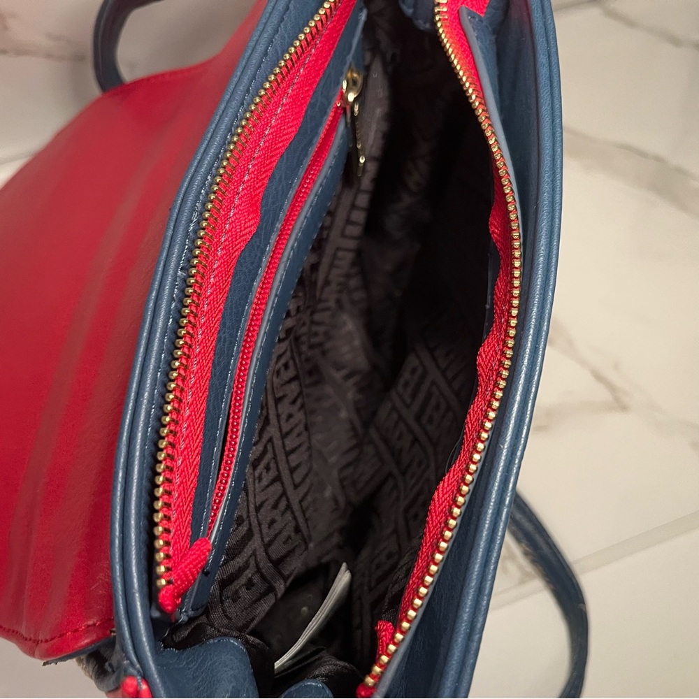 Marvel Loungefly Crossbody Bag - Picture 9 of 11